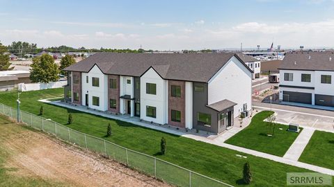 Photo of 1261 Meadow Edge Ct, IDAHO FALLS, ID 83402 (MLS # 2181317)