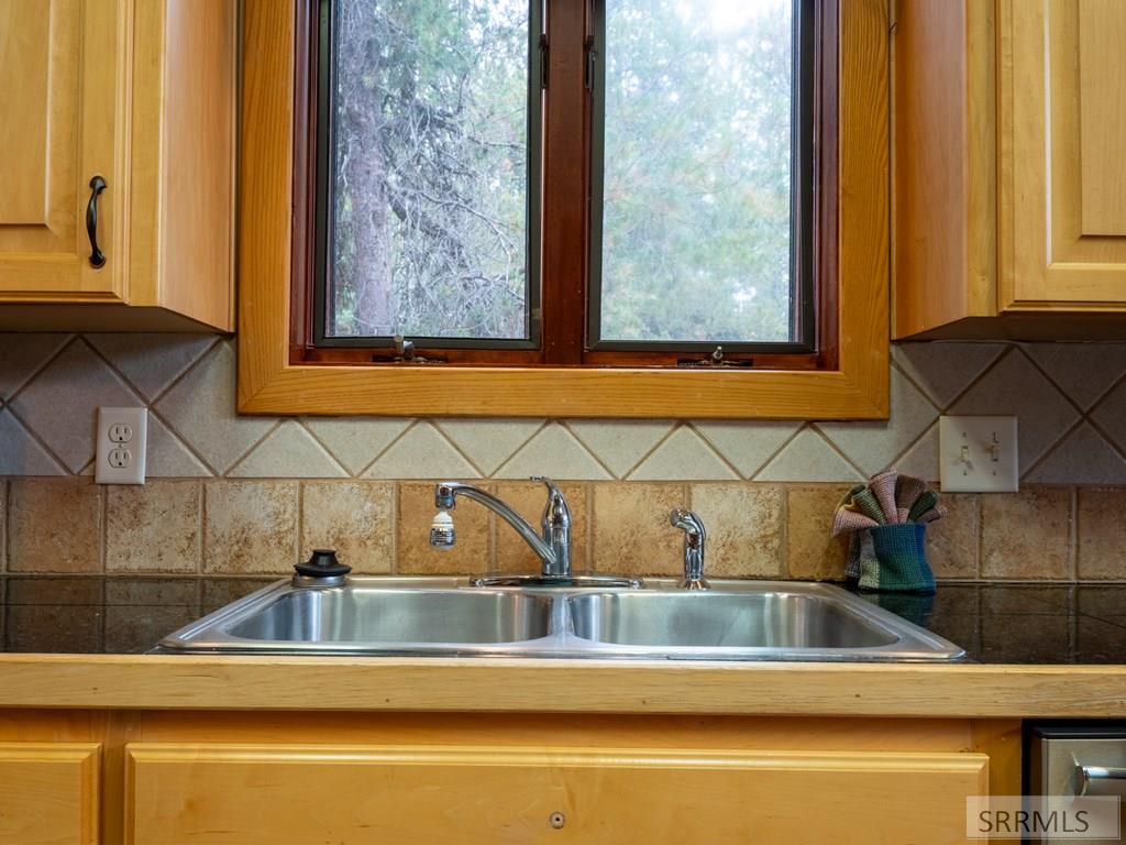 3813 Mortensen Lane, ISLAND PARK, Idaho image 10