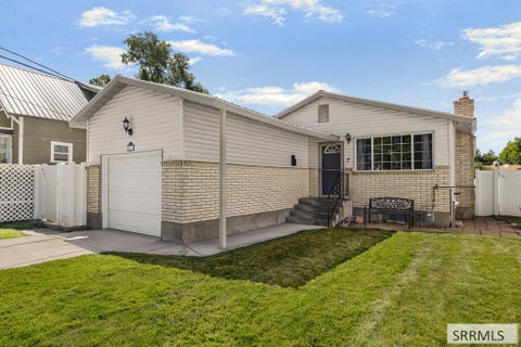 Homes For Sale - 71 N 3rd W<br/> REXBURG, ID 83440