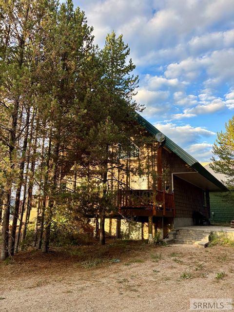 Photo of 4240 Grandview Road, ISLAND PARK, ID 83429 (MLS # 2178753)
