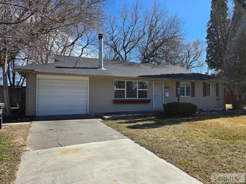 1571 Stanger Drive IDAHO FALLS ID 83404