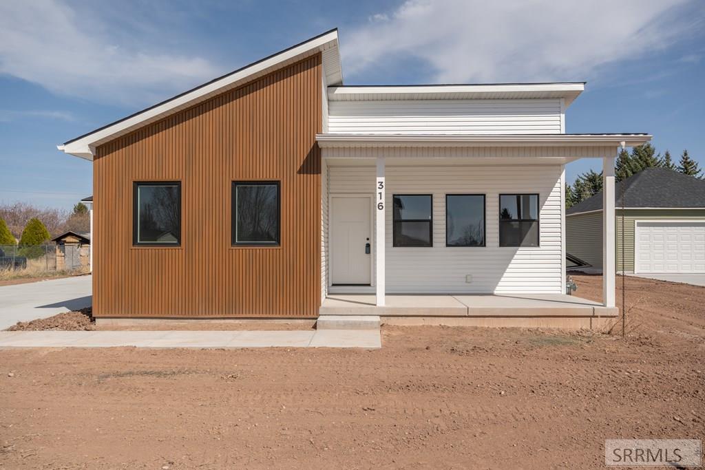 316 N Harding Lane, IDAHO FALLS, Idaho image 2