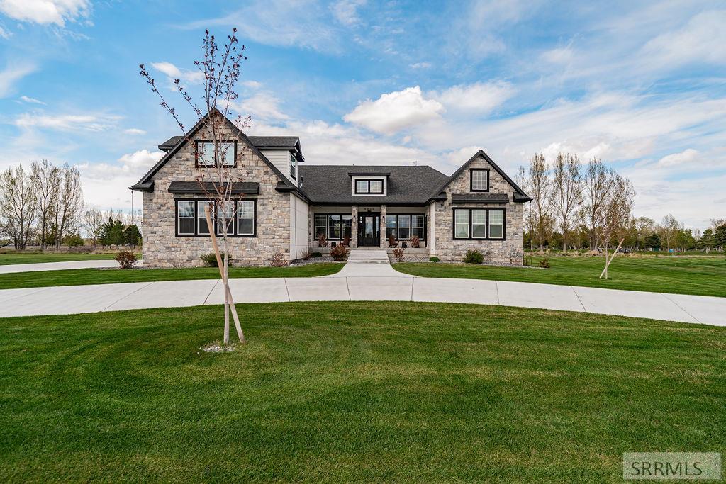4035 Fairway Drive
