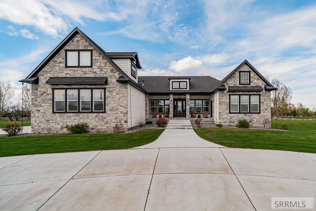 4035 Fairway Drive