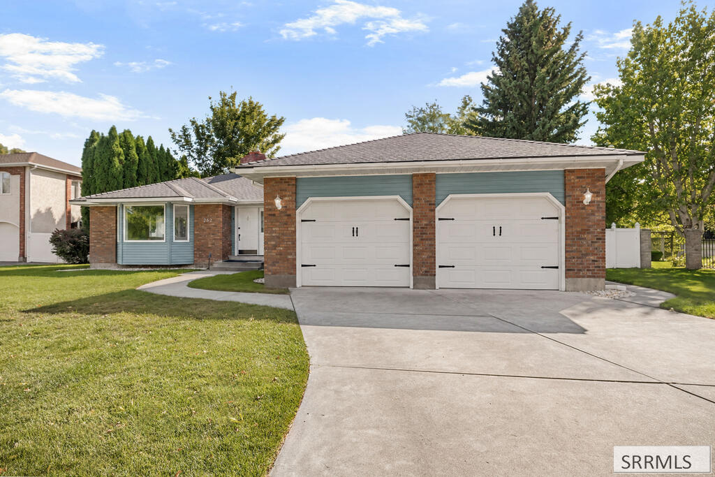 262 Brookside Drive