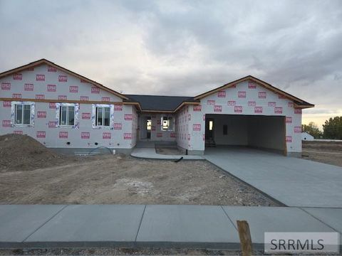 Photo of 6337 Slider Ln, IDAHO FALLS, ID 83401 (MLS # 2180193) Photo of 6337 Slider Ln, IDAHO FALLS, ID 83401 (MLS # 2180193)