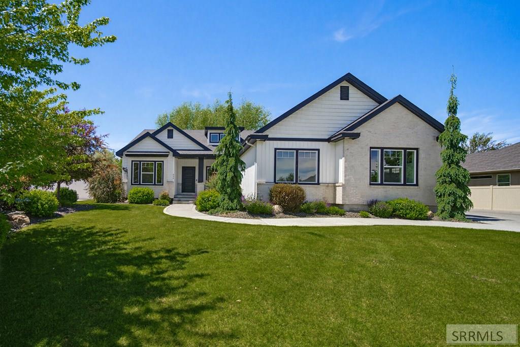 998 Grassland Drive