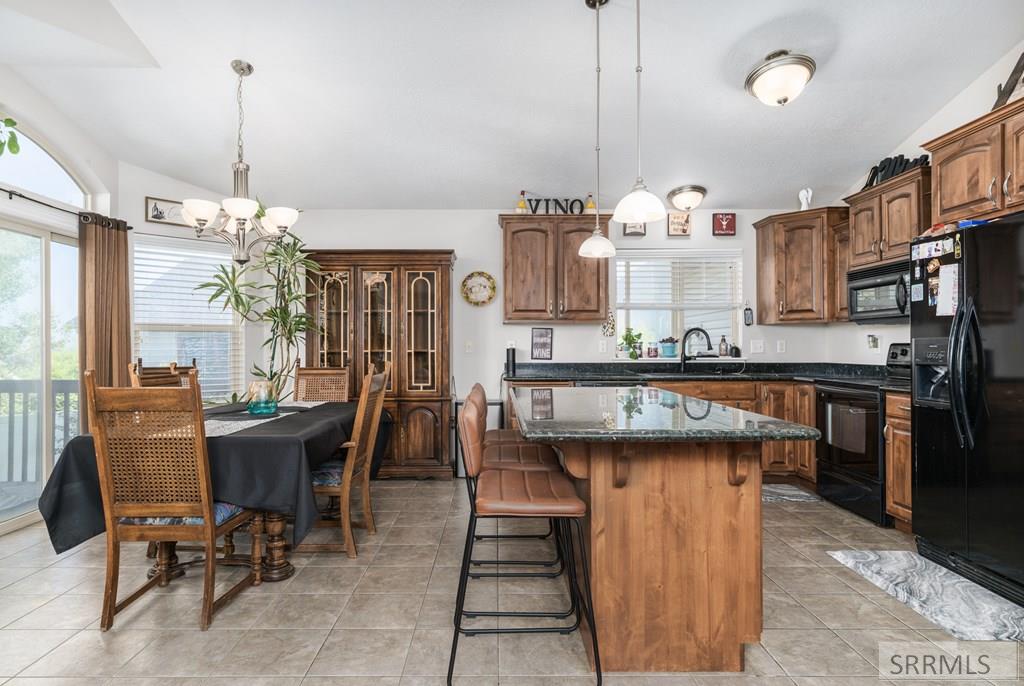 1593 Pointeview Drive, POCATELLO, Idaho image 4
