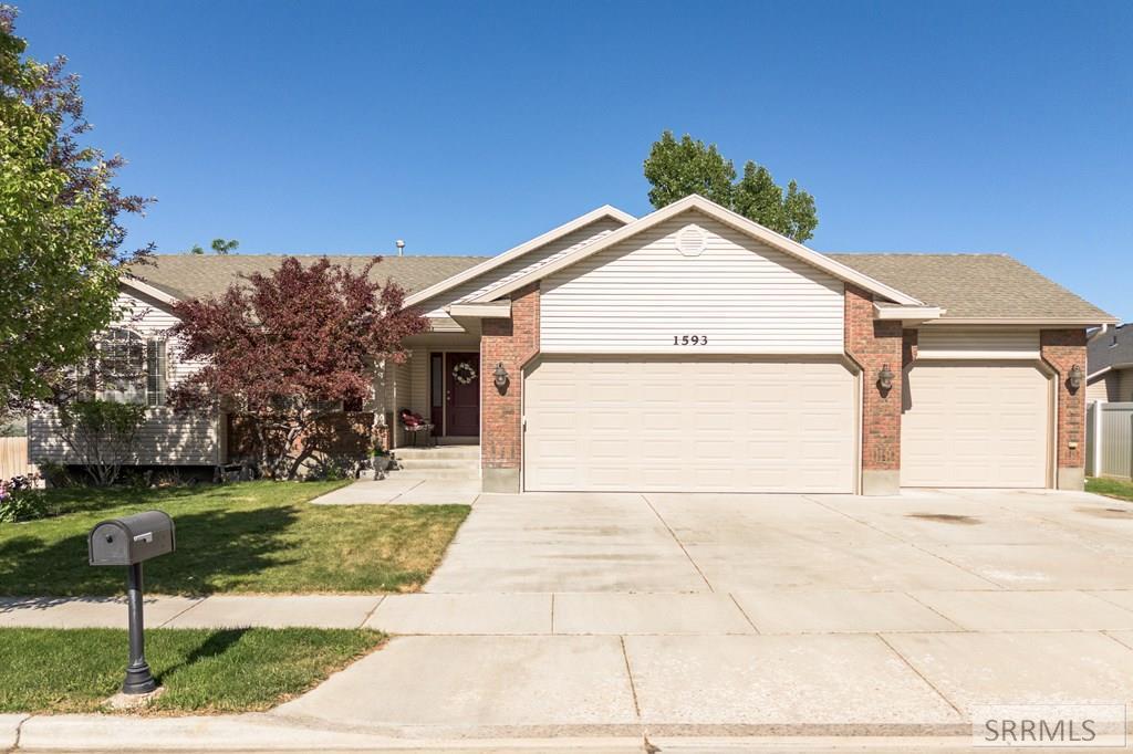 1593 Pointeview Drive, POCATELLO, Idaho image 1
