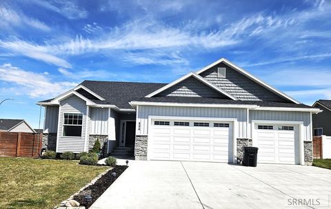 Photo of 896 Brigham Drive, IDAHO FALLS, ID 83401 (MLS # 2185479)