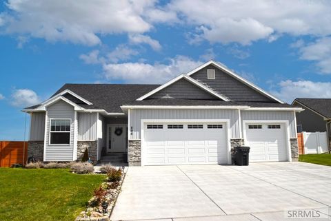 Photo of 896 Brigham Drive, IDAHO FALLS, ID 83401 (MLS # 2185479)
