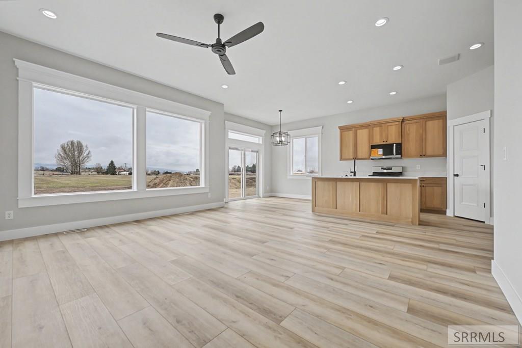 3634 Kingsboro Avenue