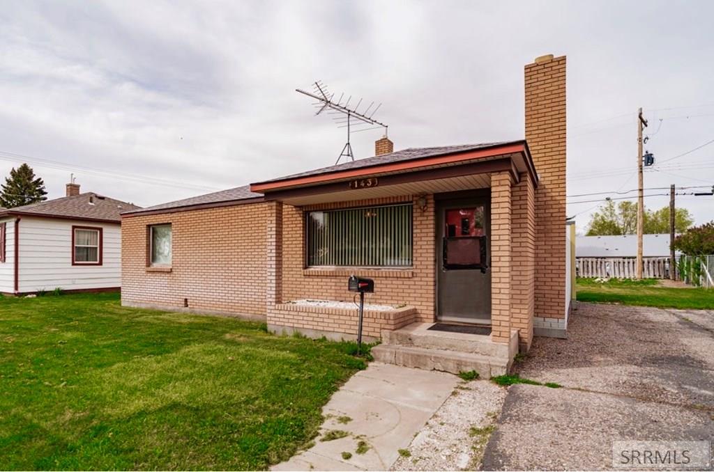 143 Dove Avenue
