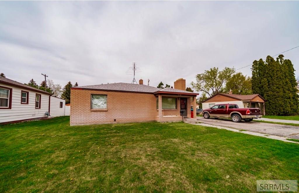 143 Dove Avenue