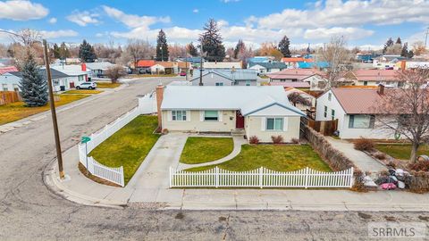 Photo of 175 Alpine Drive, IDAHO FALLS, ID 83402 (MLS # 2181119)