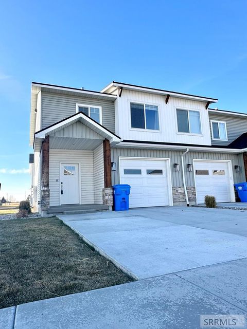 Photo of 458 S 3rd W #458, SUGAR CITY, ID 83448 (MLS # 2181296)
