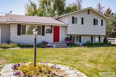 Photo of 14 N 470 W, BLACKFOOT, ID 83221 (MLS # 2178745)