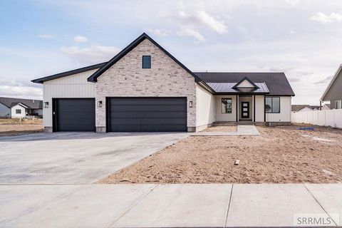 Photo of 430 Saddle Rock Lane, IDAHO FALLS, ID 83401 (MLS # 2179927)
