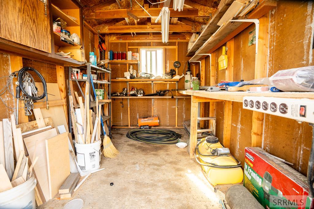 1027 E Butte Road, MENAN, Idaho image 33
