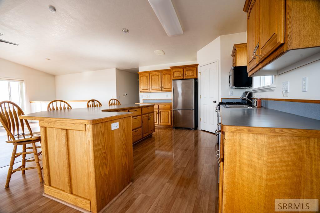 1027 E Butte Road, MENAN, Idaho image 17