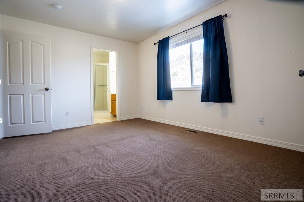 1027 E Butte Road, MENAN, Idaho image 20