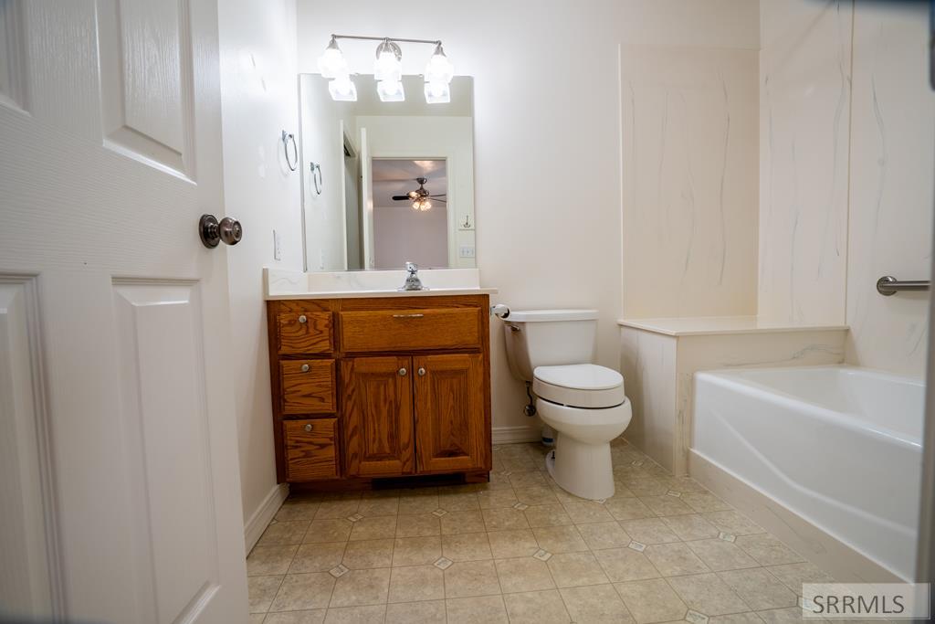 1027 E Butte Road, MENAN, Idaho image 22