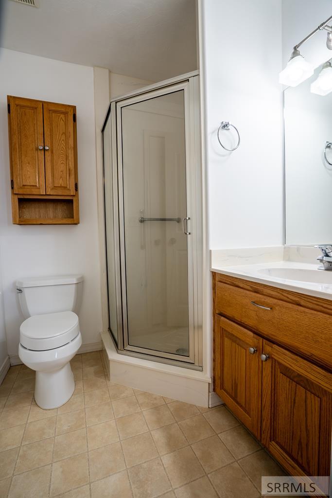 1027 E Butte Road, MENAN, Idaho image 11