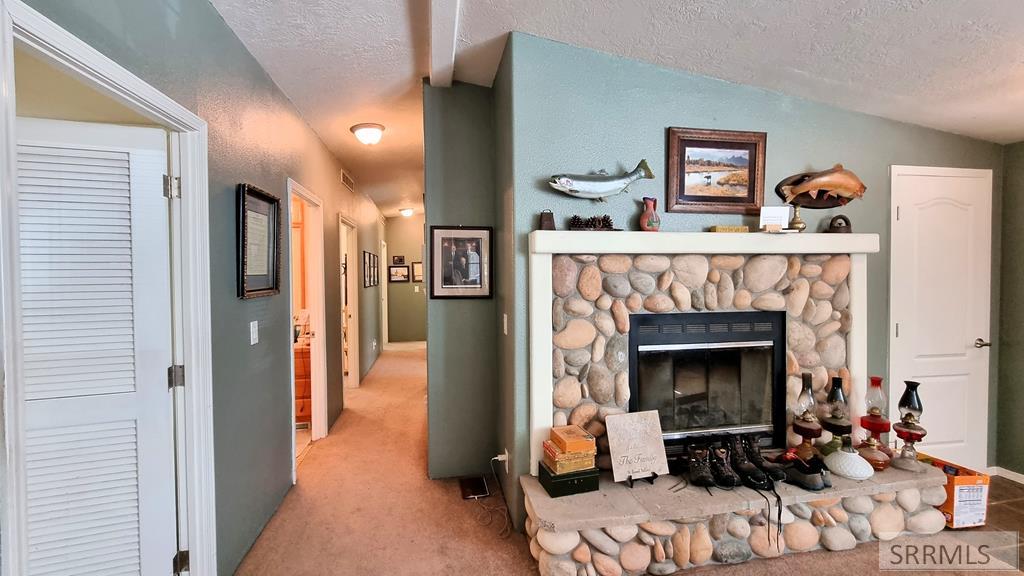 Picture for the property 2181774, 4 beds, 2 baths