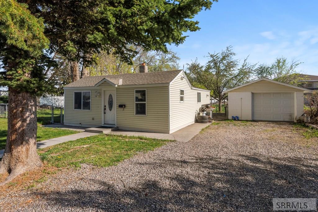 70 Parsons Street, BLACKFOOT, Idaho image 2
