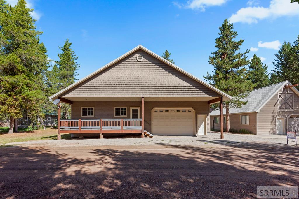 3773 Lodge Pole Drive, ISLAND PARK, Idaho image 1