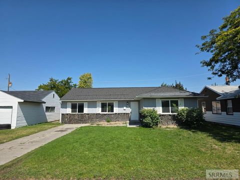 Photo of 241 E Shelley Street, IDAHO FALLS, ID 83402 (MLS # 2179449) Photo of 241 E Shelley Street, IDAHO FALLS, ID 83402 (MLS # 2179449)