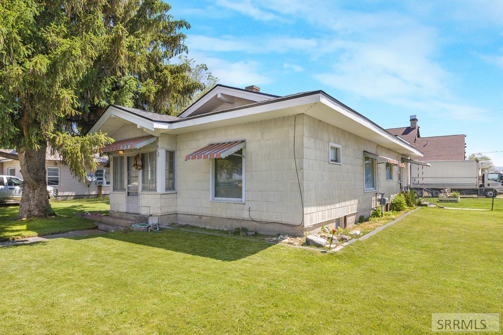 406 1st W, RIRIE, Idaho image 1