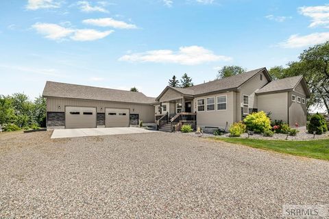 Photo of 206 N 3600 E, RIGBY, ID 83442 (MLS # 2188024)