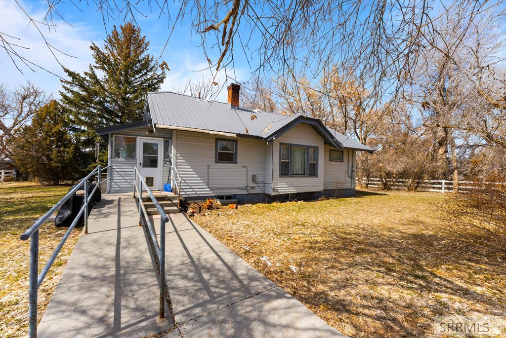 9673 N 75th E, IDAHO FALLS, Idaho image 1