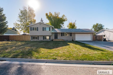 Homes For Sale - 530 N Bob O Link Drive<br/> IDAHO FALLS, ID 83401
