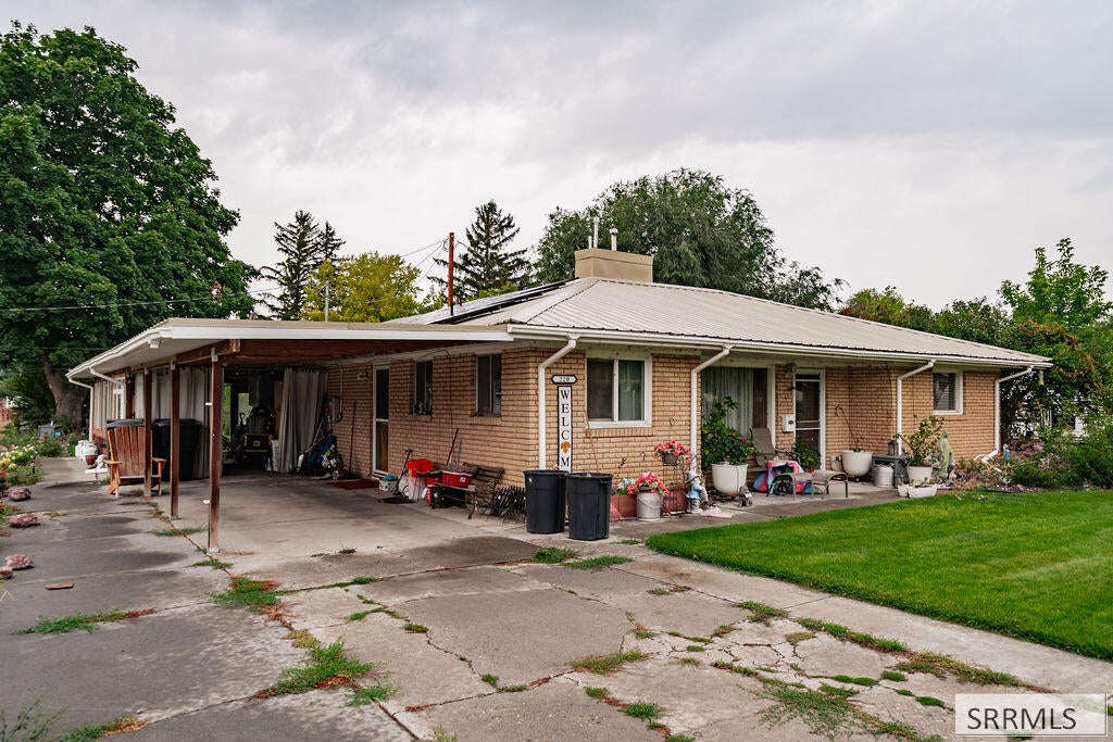 220 Milton Avenue