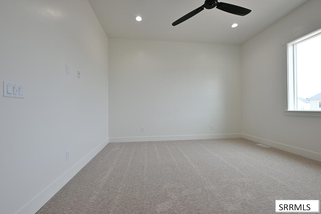 3073 Elixir Road
