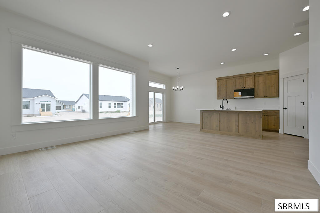 3073 Elixir Road