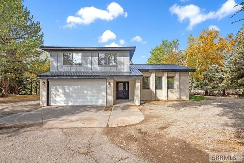 Photo of 5860 S Marbrisa Lane, IDAHO FALLS, ID 83406 (MLS # 2180315) Photo of 5860 S Marbrisa Lane, IDAHO FALLS, ID 83406 (MLS # 2180315)