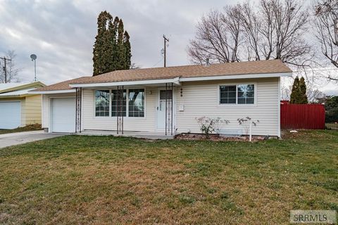 Photo of 668 Westhill Avenue, IDAHO FALLS, ID 83402 (MLS # 2181187)