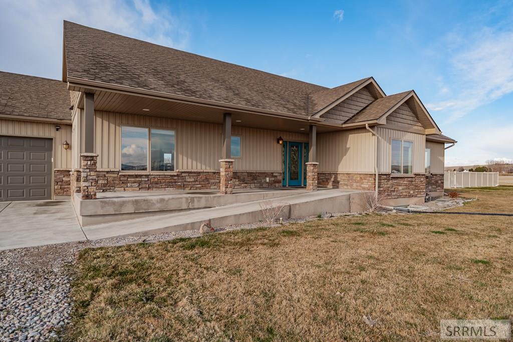 3867 E 49 N, IDAHO FALLS, Idaho image 2