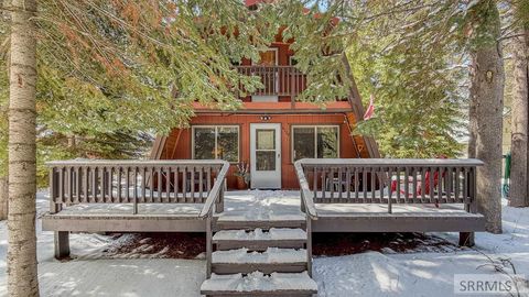 Photo of 4779 Pinion Street, ISLAND PARK, ID 83429 (MLS # 2185762)