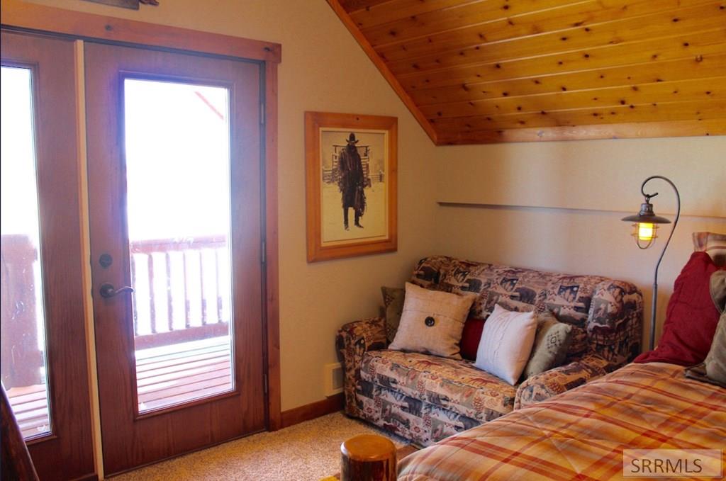 3783 Reas Court, ISLAND PARK, Idaho image 11