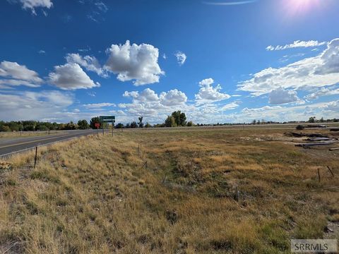 Photo of 2588 E Yellowstone Hwy, ST ANTHONY, ID 83445 (MLS # 2179928)