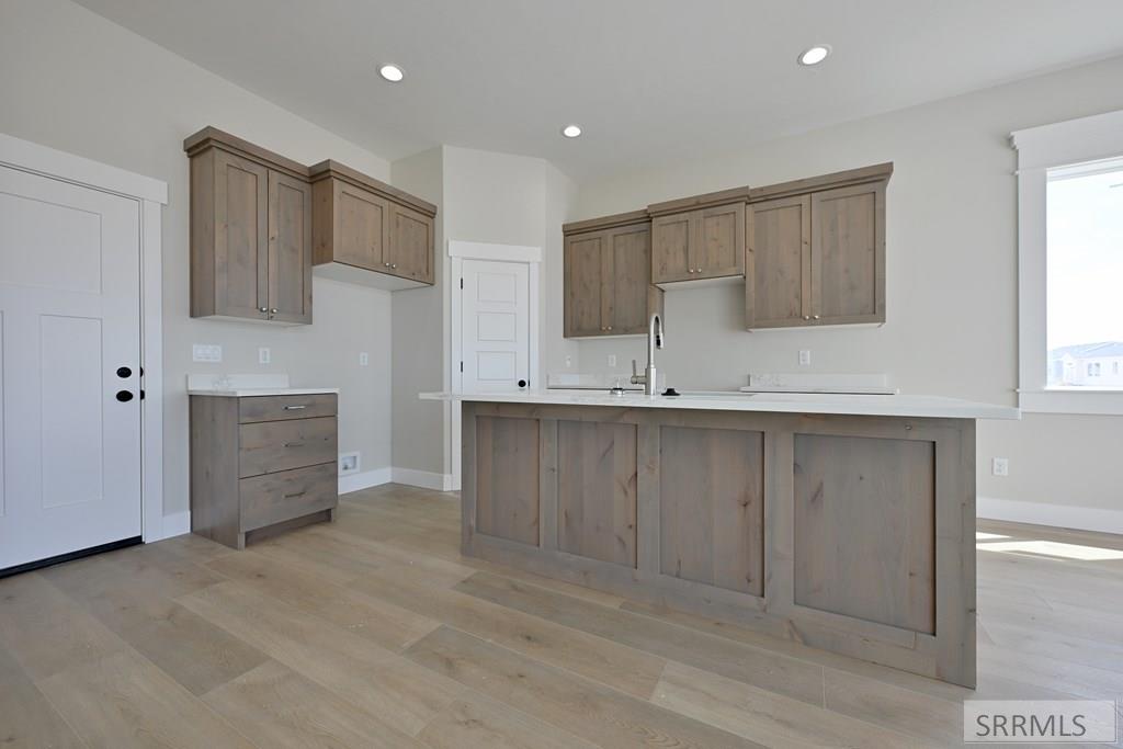 887 Edna St, IDAHO FALLS, Idaho image 3