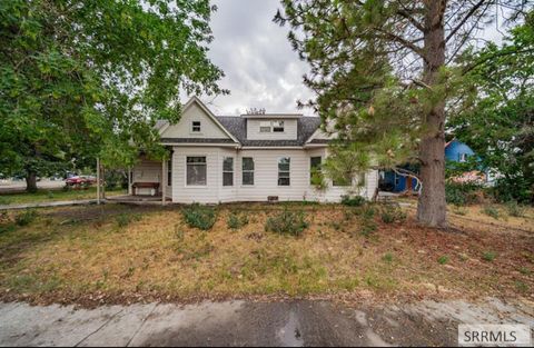 Photo of 91 N University Avenue, BLACKFOOT, ID 83221 (MLS # 2180770)