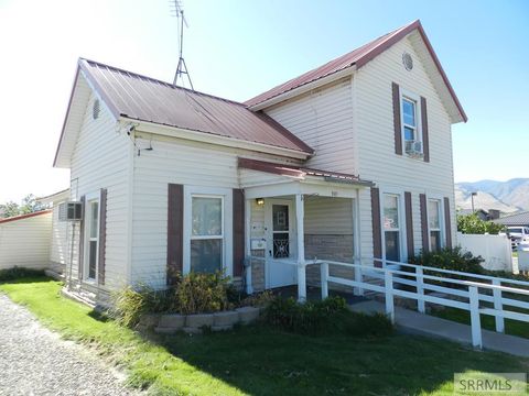 Photo of 901 Main Street, SALMON, ID 83467 (MLS # 2181357)