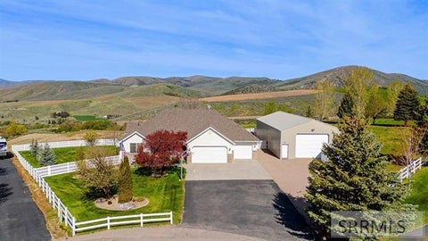 Homes For Sale - 802 E Madlee Rd<br/> INKOM, ID 83245