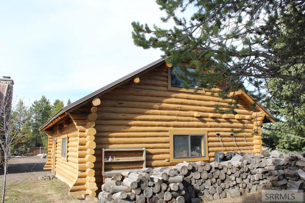 3753 Robbins Circle, ISLAND PARK, Idaho image 8