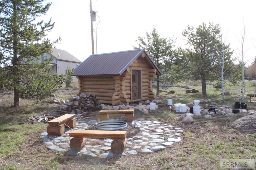 3753 Robbins Circle, ISLAND PARK, Idaho image 9
